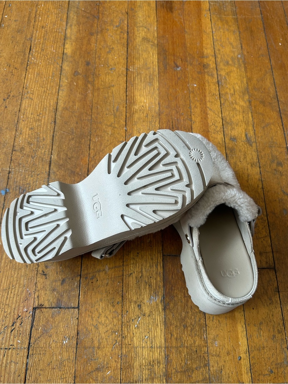UGG Esmee Shearling-Lined Mule in Beige - Picture 3 of 5